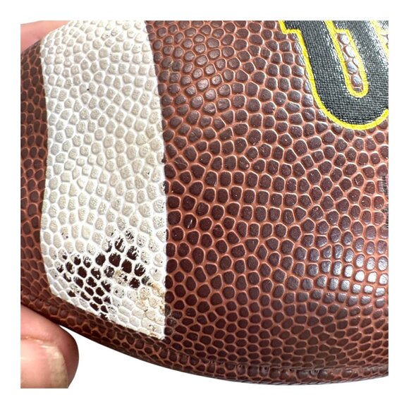 Wilson Junior Size NCAA Reaction Football Brown & White WTF1792 Youth Practice - Picture 4 of 6